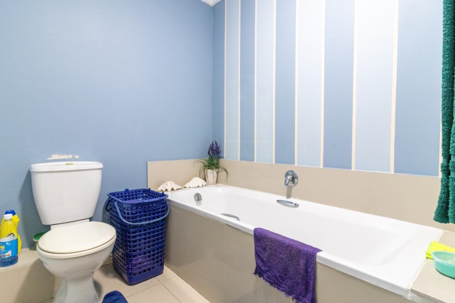 2 Bedroom Property for Sale in Gansbaai Central Western Cape